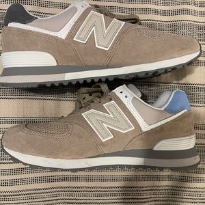 New Balance 574 Unisex (Men’s Size 8.5, Women’s Size 10)